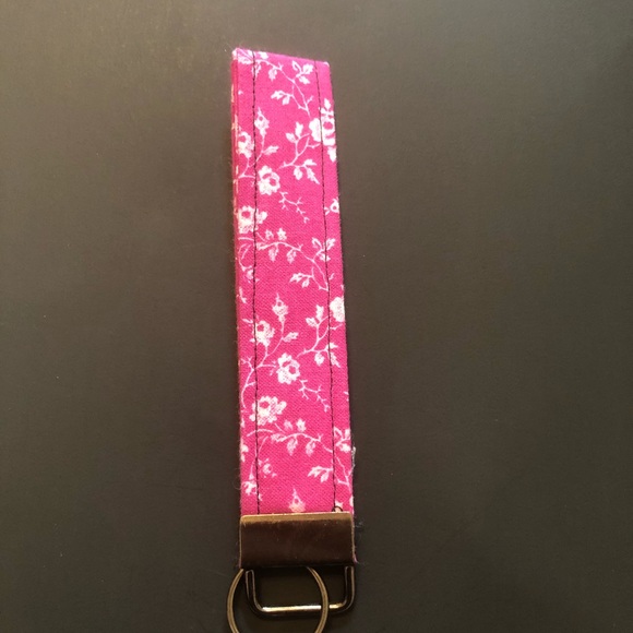 Keychain - Picture 7 of 12